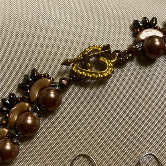 Half moon pearlescent beaded Necklace Earring Set - Picture 4 of 6